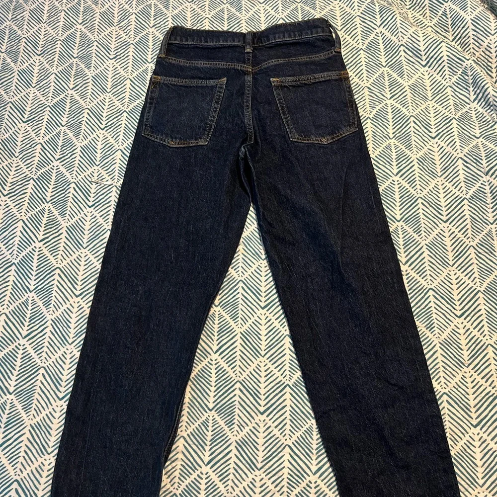 GAP Teen boys dark wash, relaxed, tapered jeans, size 12
